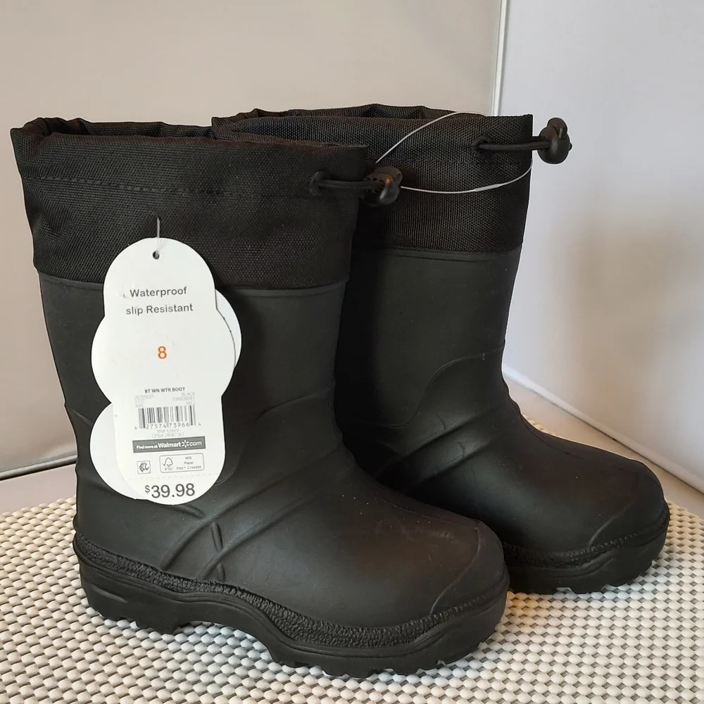 Winter Snow boots Boys Size 8 Wonder Nation NWT